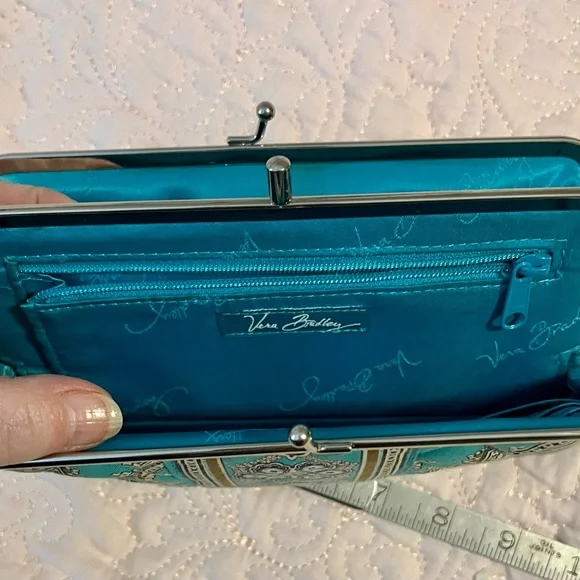 Vera Bradley Totally Turquoise clutch - Picture 2 of 2